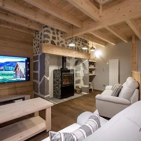 Du Pere Francois Lägenhet Chambon-sur-Lac